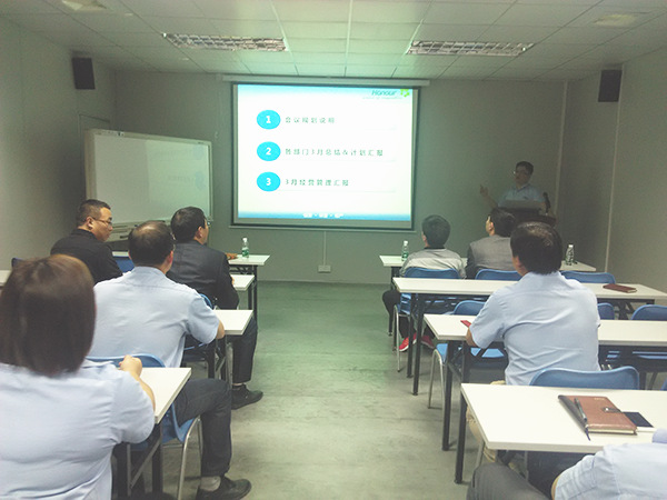 正睿咨詢(xún)專(zhuān)家老師主導(dǎo)召開(kāi)天行健管理升級(jí)周例會(huì)