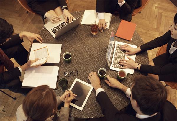 為什么企業(yè)要注意組織架構(gòu)的設(shè)置和職能職責(zé)的梳理？