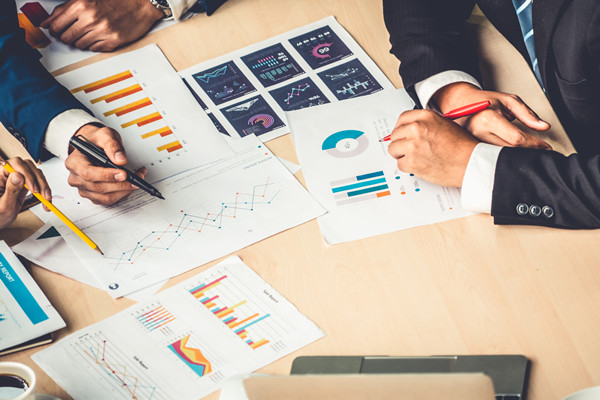 幫助企業(yè)應對變革挑戰(zhàn)，實現(xiàn)組織轉(zhuǎn)型與優(yōu)化