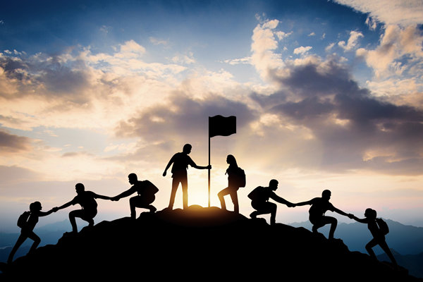 協(xié)同共進(jìn)，效能倍增：打造卓越團(tuán)隊(duì)，推動(dòng)組織發(fā)展