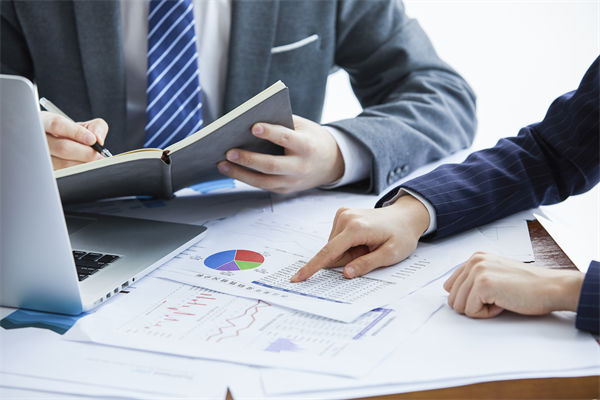 追求卓越績(jī)效：構(gòu)建高效團(tuán)隊(duì)，實(shí)現(xiàn)業(yè)務(wù)目標(biāo)新高度