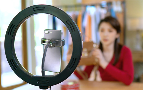 促銷策略：激發(fā)消費(fèi)者購(gòu)買欲望，促進(jìn)銷售增長(zhǎng)