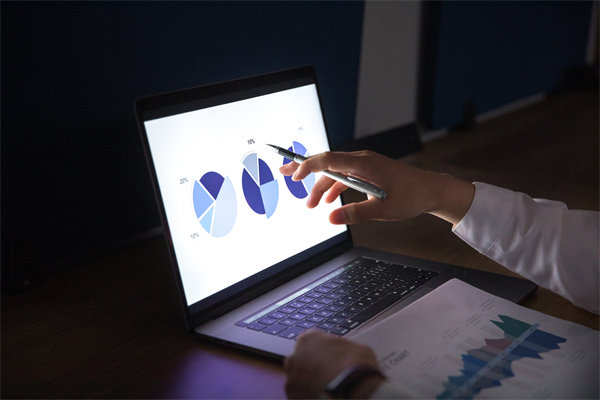 00后吐槽公司無(wú)效加班被開(kāi)除，企業(yè)戰(zhàn)略有何感悟？