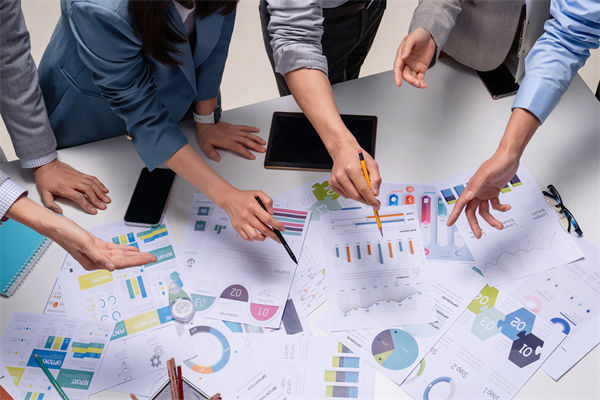 薪酬結(jié)構(gòu)如何設(shè)計(jì)，才能既吸引人才，又促進(jìn)內(nèi)部公平？