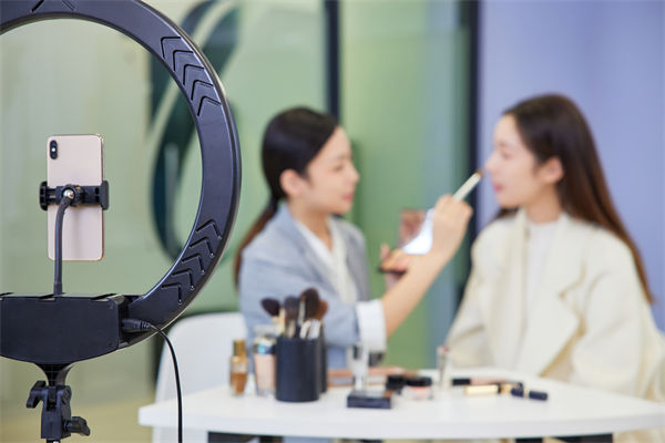 營銷咨詢公司的全球化服務(wù)如何助企業(yè)開拓國際市場？