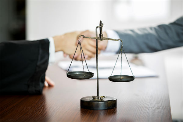 二十國(guó)集團(tuán)里約峰會(huì)將會(huì)卓有成效，對(duì)集團(tuán)管控的啟示