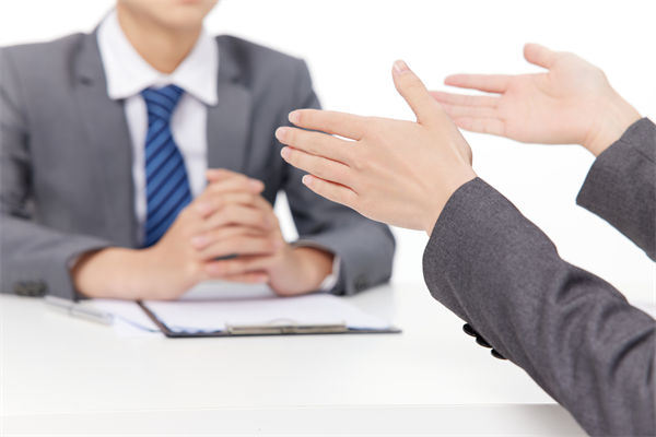 揭秘！看看企業(yè)高級(jí)HR是如何玩轉(zhuǎn)人才爭(zhēng)奪大戰(zhàn)的？