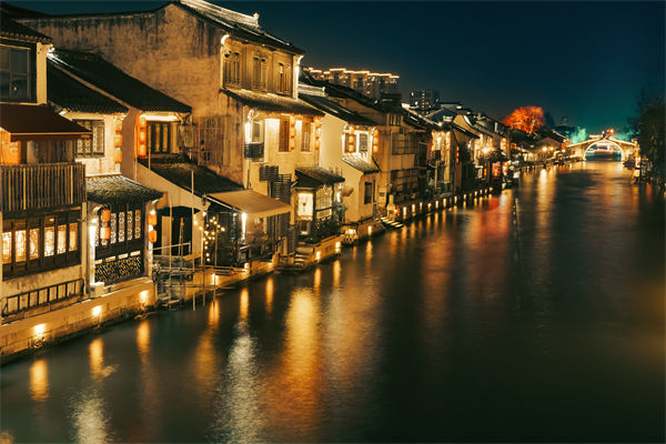 無(wú)錫戰(zhàn)略咨詢公司如何為企業(yè)定制長(zhǎng)遠(yuǎn)規(guī)劃？