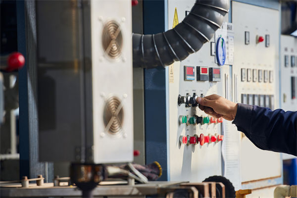 設(shè)備故障拖慢進度，精益生產(chǎn)怎樣打造零故障車間？